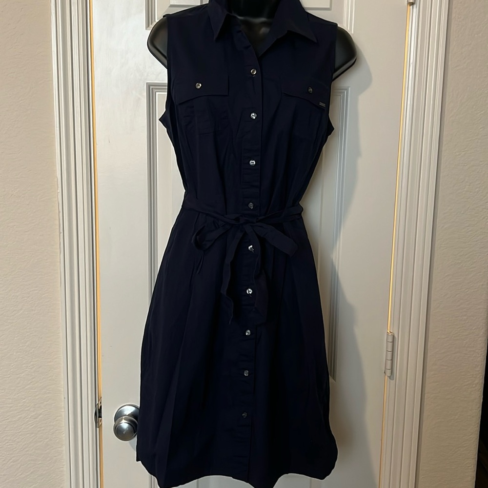 Tommy Hilfiger navy blue sleeveless dress w/sash w/pockets. Size M